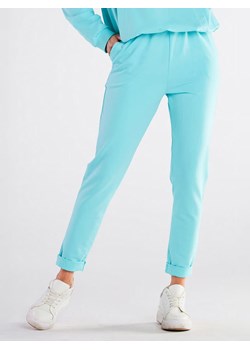 INFINITE YOU Spodnie w kolorze niebieskim ze sklepu Limango Polska w kategorii Spodnie damskie - zdjęcie 170974774