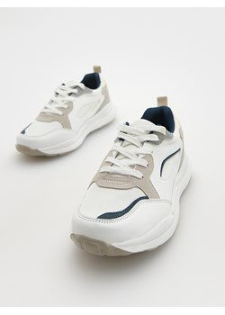 Reserved - Sportowe sneakersy - biały ze sklepu Reserved w kategorii Buty sportowe dziecięce - zdjęcie 170976993
