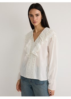Reserved - Bluzka z żabotem - złamana biel ze sklepu Reserved w kategorii Bluzki damskie - zdjęcie 170980931