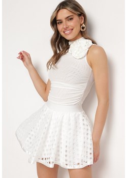Biała Ażurowa Krótka Spódnica z Gumką w Pasie Unisona ze sklepu Born2be Odzież w kategorii Spódnice - zdjęcie 170982564