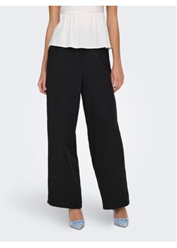 ONLY Spodnie materiałowe Thyra 15296375 Czarny Comfort Fit ze sklepu MODIVO w kategorii Spodnie damskie - zdjęcie 170984964