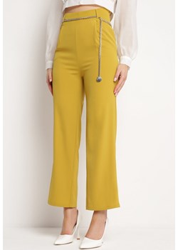 Żółte Szerokie Spodnie Zapinane z boku na Suwak z Ozdobnym Łańcuchem Grazioso ze sklepu Born2be Odzież w kategorii Spodnie damskie - zdjęcie 170992481