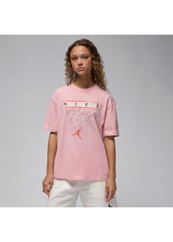 Damski T-shirt z nadrukiem Jordan Flight Heritage - Różowy ze sklepu Nike poland w kategorii Bluzki damskie - zdjęcie 170993401