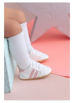 First Step Buty w kolorze biało-jasnoróżowym do raczkowania ze sklepu Limango Polska w kategorii Buciki niemowlęce - zdjęcie 170998723