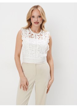 Mohito - Koronkowy top - biały ze sklepu Mohito w kategorii Bluzki damskie - zdjęcie 171022081