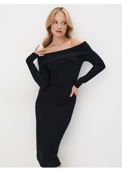 Mohito - Dzianinowa czarna sukienka midi - czarny ze sklepu Mohito w kategorii Sukienki - zdjęcie 171022133