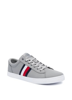 Tommy Hilfiger Sneakersy ICONIC VULC STRIPES MESH ze sklepu Gomez Fashion Store w kategorii Buty sportowe męskie - zdjęcie 171024920