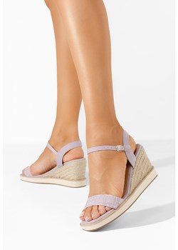 Fioletowe sandały na koturnie Valesia ze sklepu Zapatos w kategorii Sandały damskie - zdjęcie 171030611