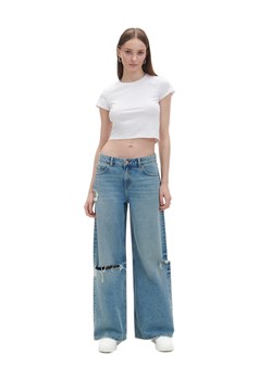 Cropp - Niebieskie jeansy wide leg - niebieski ze sklepu Cropp w kategorii Jeansy damskie - zdjęcie 171045884