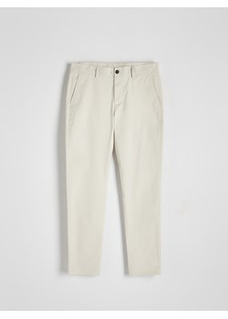 Reserved - Spodnie chino slim fit - beżowy ze sklepu Reserved w kategorii Spodnie męskie - zdjęcie 171046111