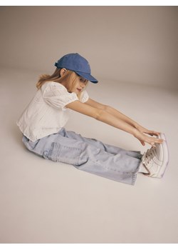 Reserved - Jeansy wide leg z kieszeniami cargo - niebieski ze sklepu Reserved w kategorii Spodnie dziewczęce - zdjęcie 171150864