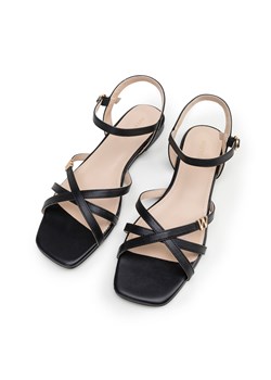 Damskie sandały ze skóry z paseczkami czarne ze sklepu WITTCHEN w kategorii Sandały damskie - zdjęcie 171150931