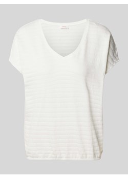 T-shirt z fakturowanym wzorem i dekoltem w serek ze sklepu Peek&Cloppenburg  w kategorii Bluzki damskie - zdjęcie 171154573