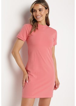 Ciemnoróżowa Bawełniana Sukienka T-shirtowa o Dopasowanym Kroju Maristar ze sklepu Born2be Odzież w kategorii Sukienki - zdjęcie 171166821