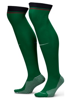 Długie skarpety piłkarskie Nike Dri-FIT Portugalia Strike (wersja domowa) - Zieleń ze sklepu Nike poland w kategorii Skarpetki dziecięce - zdjęcie 171174293