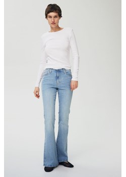 H & M - Flared Ultra High Jeans - Niebieski ze sklepu H&M w kategorii Jeansy damskie - zdjęcie 171174994