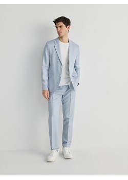 Reserved - Spodnie garniturowe z domieszką lnu - jasnoniebieski ze sklepu Reserved w kategorii Spodnie męskie - zdjęcie 171185024