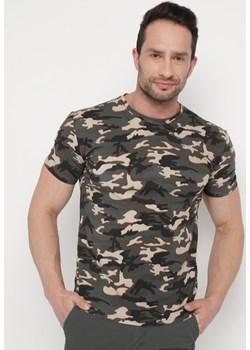 Ciemnozielona Bawełniana Koszulka T-shirt w Moro Fanneli ze sklepu Born2be Odzież w kategorii T-shirty męskie - zdjęcie 171187091