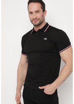 Czarna Bawełniana Koszulka Polo z Krótkim Rękawem i Kołnierzykiem Ozdobiona Paskami Vinneli ze sklepu Born2be Odzież w kategorii T-shirty męskie - zdjęcie 171187120