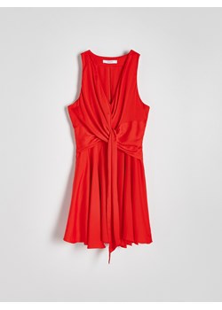 Reserved - Sukienka z ozdobnym wiązaniem - czerwony ze sklepu Reserved w kategorii Sukienki - zdjęcie 171188391