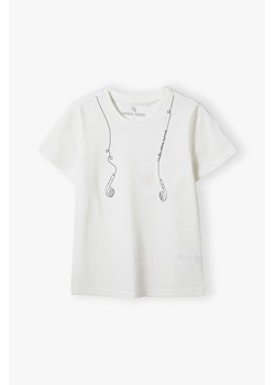 Biały t-shirt dla chłopca bawełniany z nadrukiem ze sklepu 5.10.15 w kategorii T-shirty chłopięce - zdjęcie 171189210