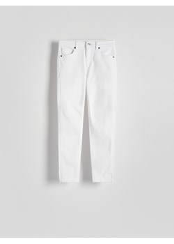 Reserved - Jeansy push up - biały ze sklepu Reserved w kategorii Jeansy damskie - zdjęcie 171196374