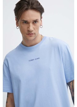 Tommy Jeans t-shirt bawełniany męski kolor niebieski z aplikacją DM0DM18266 ze sklepu ANSWEAR.com w kategorii T-shirty męskie - zdjęcie 171204684