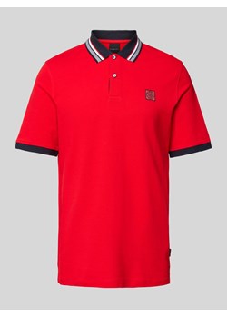 Koszulka polo z obszyciem w kontrastowym kolorze ze sklepu Peek&Cloppenburg  w kategorii T-shirty męskie - zdjęcie 171206413