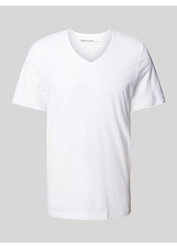 T-shirt z dekoltem w serek ze sklepu Peek&Cloppenburg  w kategorii T-shirty męskie - zdjęcie 171206544