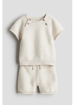 H & M - Komplet 2-częściowy z topem i szortami - Beżowy ze sklepu H&M w kategorii Odzież dla niemowląt - zdjęcie 171206902