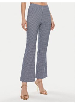 Guess Spodnie materiałowe Ornella W4GB18 WG492 Niebieski Regular Fit ze sklepu MODIVO w kategorii Spodnie damskie - zdjęcie 171212410