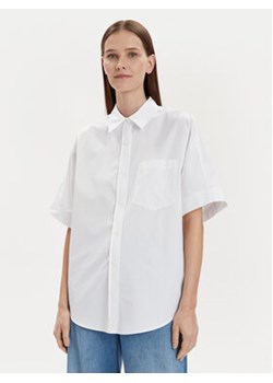 Calvin Klein Koszula K20K206596 Biały Oversize ze sklepu MODIVO w kategorii Koszule damskie - zdjęcie 171212431