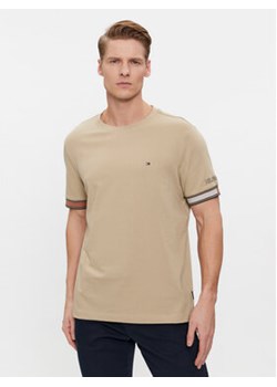 Tommy Hilfiger T-Shirt Flag Cuff Tee MW0MW34430 Beżowy Regular Fit ze sklepu MODIVO w kategorii T-shirty męskie - zdjęcie 171212702