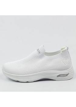 Białe sportowe buty damskie Vinceza 13592 ze sklepu suzana.pl w kategorii Buty sportowe damskie - zdjęcie 171213203