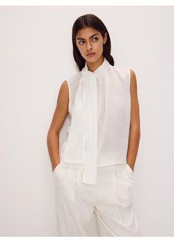Reserved - Bluzka z wiązaną stójką - biały ze sklepu Reserved w kategorii Bluzki damskie - zdjęcie 171216754