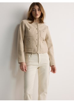 Reserved - Krótka kurtka z kieszeniami - kremowy ze sklepu Reserved w kategorii Kurtki damskie - zdjęcie 171216831