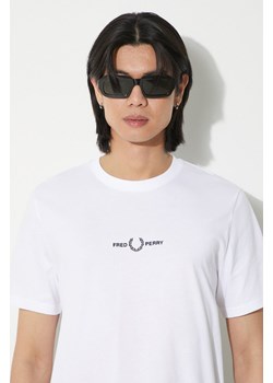 Fred Perry t-shirt bawełniany męski kolor biały z aplikacją M4580.100 ze sklepu PRM w kategorii T-shirty męskie - zdjęcie 171220894