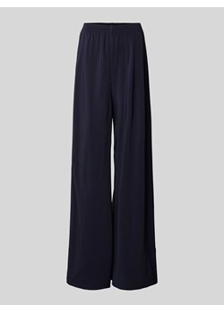 Spodnie materiałowe z szeroką nogawką i plisami ze sklepu Peek&Cloppenburg  w kategorii Spodnie damskie - zdjęcie 171223524