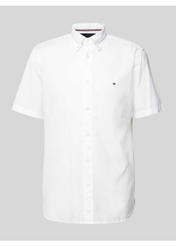 Koszula casualowa o kroju regular fit z kołnierzykiem typu button down ze sklepu Peek&Cloppenburg  w kategorii Koszule męskie - zdjęcie 171223594