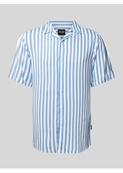 Koszula casualowa z wiskozy z kołnierzem z połami model ‘WAYNE’ ze sklepu Peek&Cloppenburg  w kategorii Koszule męskie - zdjęcie 171224252