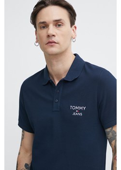 Tommy Jeans polo bawełniane kolor granatowy z aplikacją DM0DM18927 ze sklepu ANSWEAR.com w kategorii T-shirty męskie - zdjęcie 171228322
