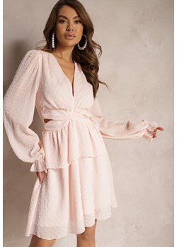 Różowa Rozkloszowana Sukienka Pokryta Transparentną Tkaniną z Wycięciami po Bokach Cedriona ze sklepu Renee odzież w kategorii Sukienki - zdjęcie 171271554