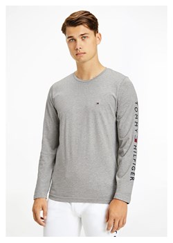 Tommy Hilfiger Koszulka w kolorze jasnoszarym ze sklepu Limango Polska w kategorii T-shirty męskie - zdjęcie 171298013