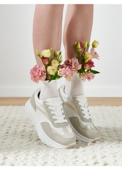 Sinsay - Sneakersy - kremowy ze sklepu Sinsay w kategorii Buty sportowe damskie - zdjęcie 171298254
