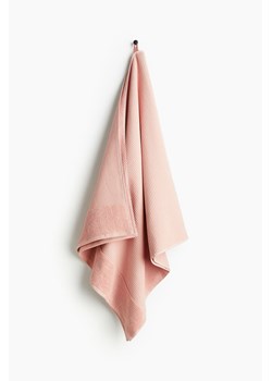 H & M - Ręcznik kąpielowy - Różowy ze sklepu H&M w kategorii Ręczniki - zdjęcie 171299273