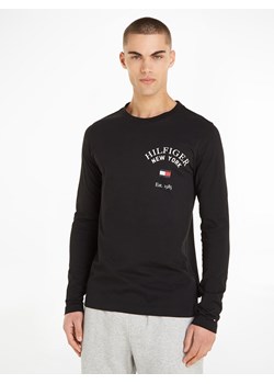 Tommy Hilfiger Koszulka w kolorze czarnym ze sklepu Limango Polska w kategorii T-shirty męskie - zdjęcie 171301244