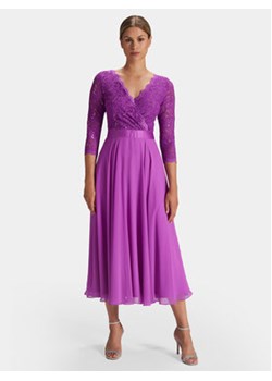 Swing Sukienka koktajlowa 5AE01600 Fioletowy Regular Fit ze sklepu MODIVO w kategorii Sukienki - zdjęcie 171301403