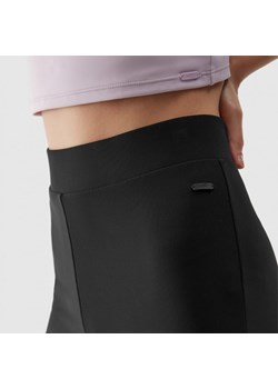 Damskie spodnie do jogi 4F 4FRSS24TFTRF0812 - czarne ze sklepu Sportstylestory.com w kategorii Spodnie damskie - zdjęcie 171309894