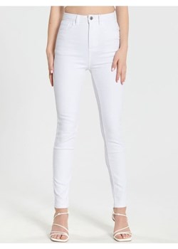 Sinsay - Jeansy skinny high waist - biały ze sklepu Sinsay w kategorii Jeansy damskie - zdjęcie 171314453