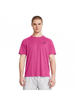 Męska koszulka treningowa Under Armour UA Tech Textured SS - różowa ze sklepu Sportstylestory.com w kategorii T-shirty męskie - zdjęcie 171316631